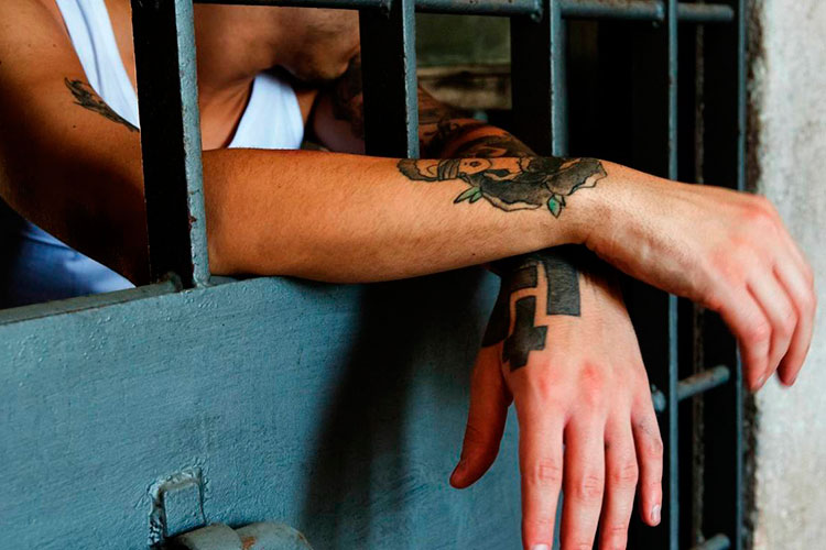 Reforma Penal no amordaza; va contra “halconeo”