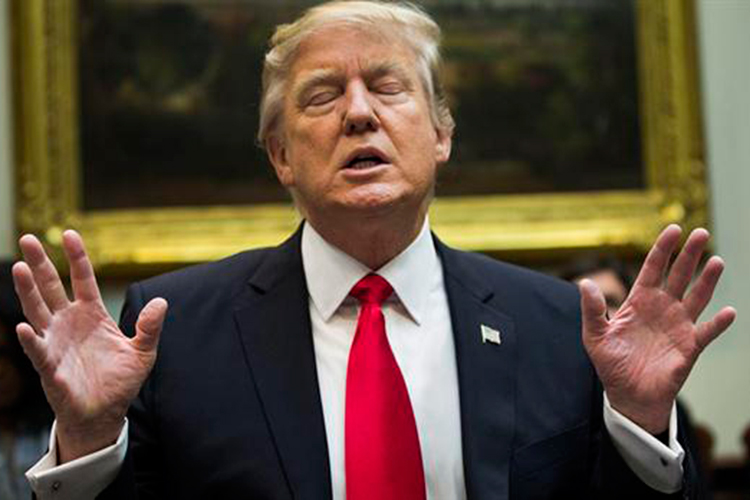 En caída libre la popularidad de Donald Trump: Gallup