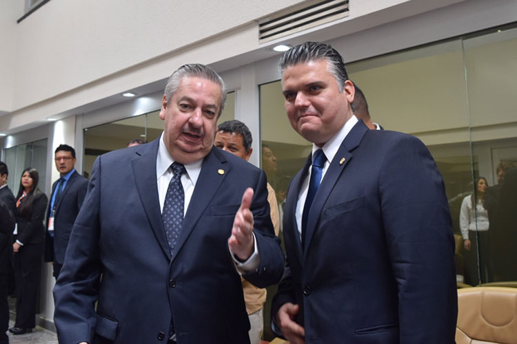 Cena de Negros Un cafecito de 40 mil pesos…