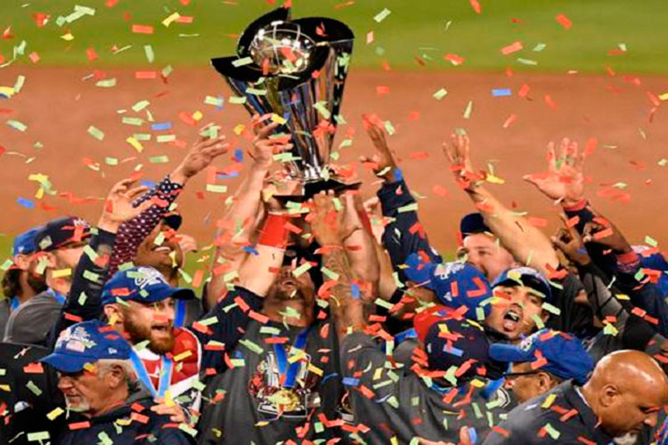 EU por fin gana el Clásico Mundial
