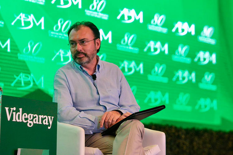 México renegociará TLCAN con seguridad y sin miedo: Videgaray