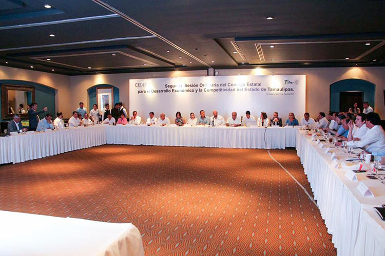 Participa Enrique Rivas en reunión ordinaria del CEDEC
