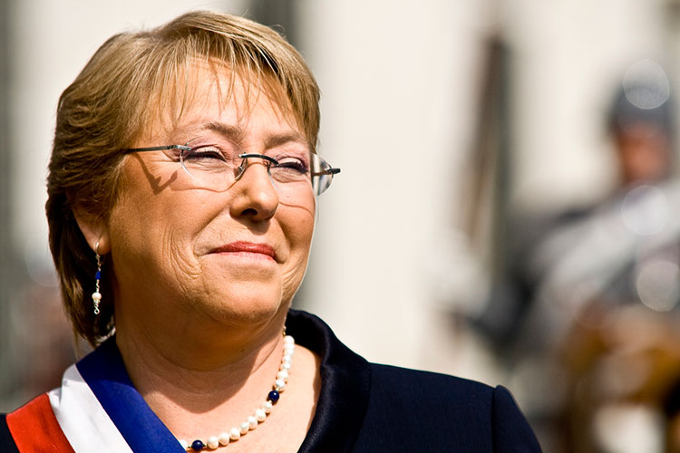 Envía Bachelet al Congreso propuesta de reforma al sistema de pensiones