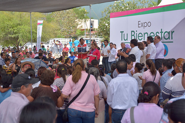 Miles de victorenses asisten a Expo municipal