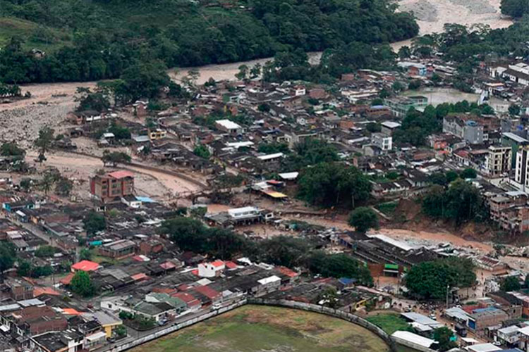 Peña Nieto se solidariza con Colombia tras avalancha
