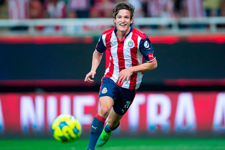 Chivas recibe a León motivado por lograr la calificación