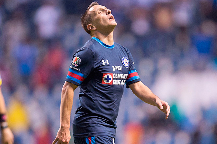 Otra ‘cruzazuleada’ deja a La Máquina prácticamente sin liguilla