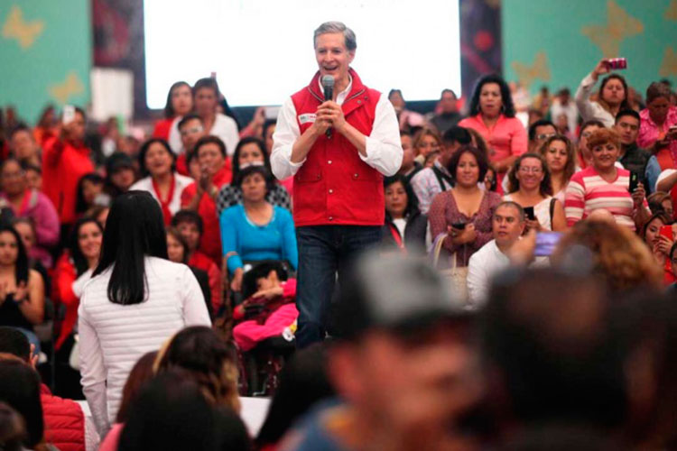 Del Mazo busca apoyar a las mujeres con ‘Universidad Rosa’