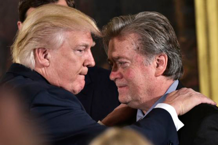 Trump remueve a Bannon del Consejo de Seguridad Nacional
