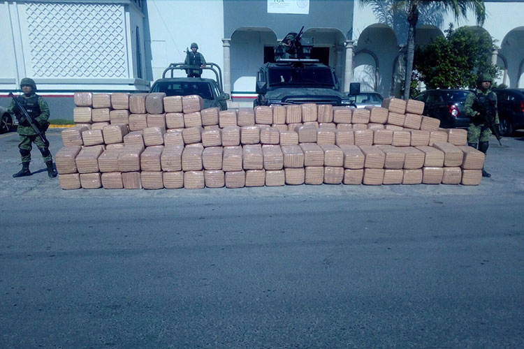 Sedena asegura droga en cuna de bebé
