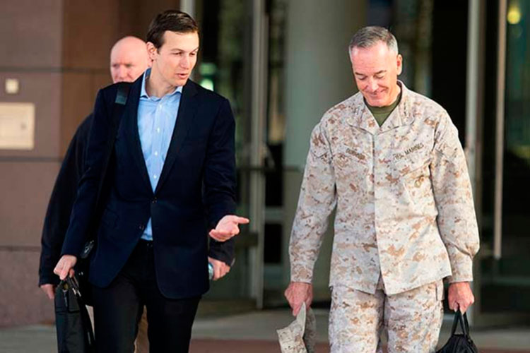 Yerno de Trump visita Irak junto a jefe militar de EU