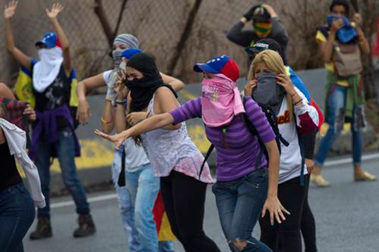 Suman más muertos en Venezuela