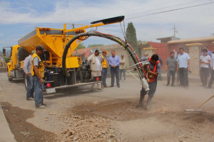 Optimizarán tiempo y calidad en bacheo de Victoria