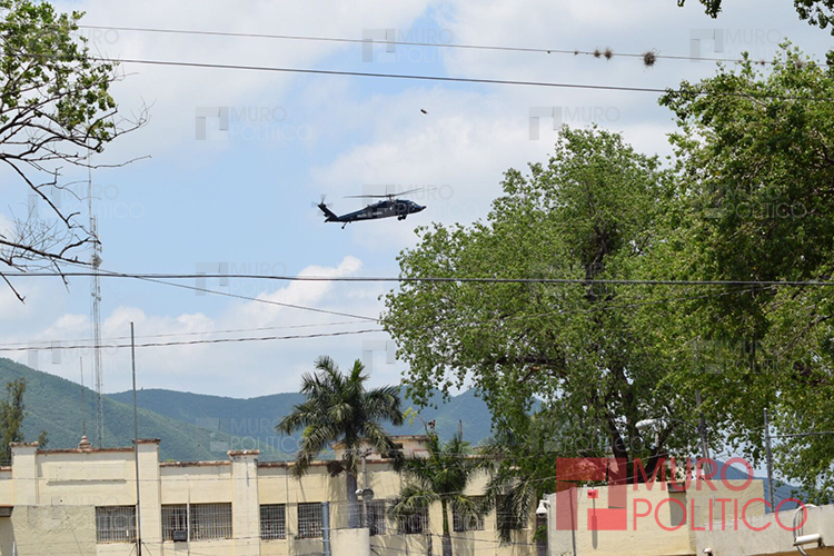 Sobrevuela helicóptero de la PF la zona del Penal en Victoria