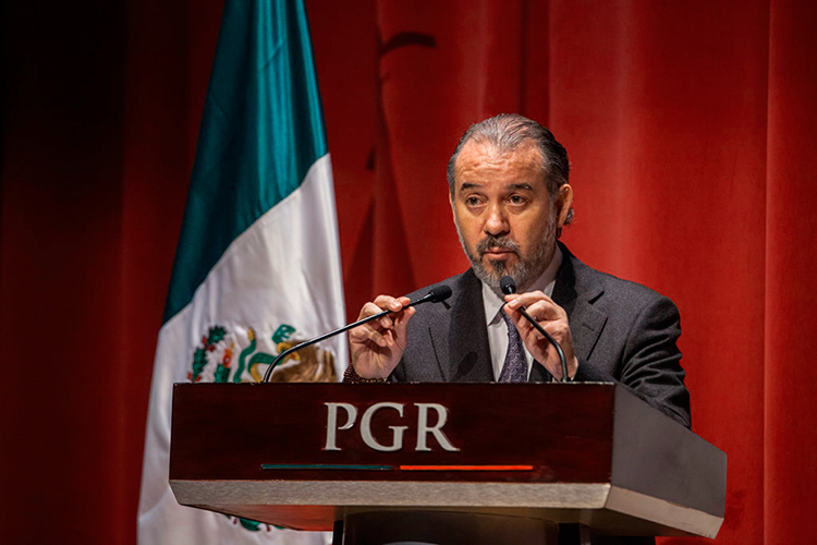 PGR publica acuerdo para crear la Fiscalía Anticorrupción