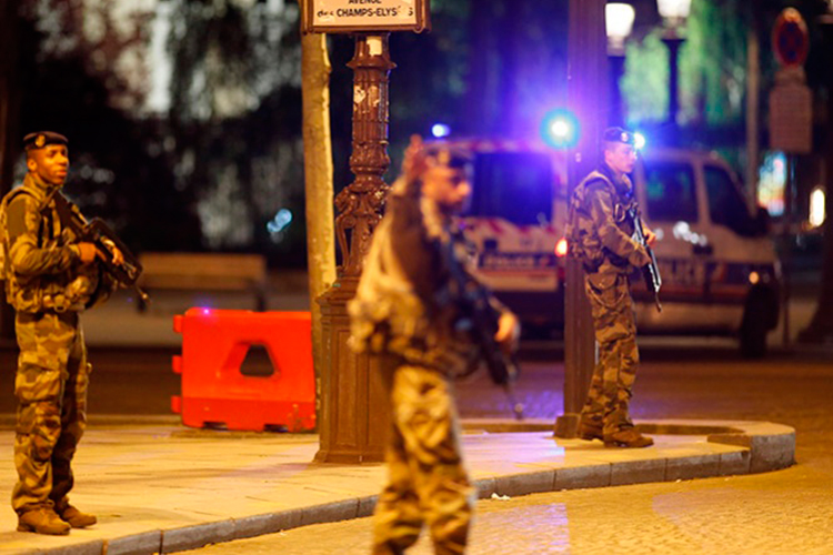 Reportan segundo tiroteo en París; suman 2 policías muertos