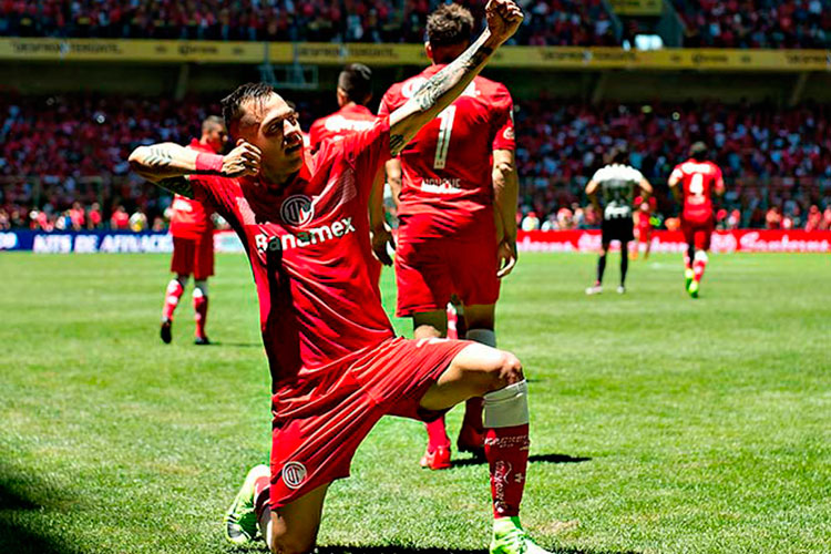Toluca se apodera del liderato general