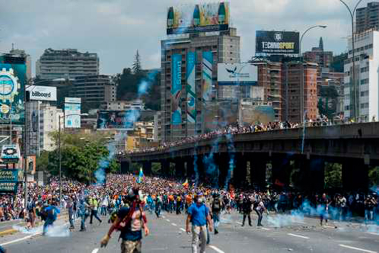 Jefe militar de Estados Unidos amenaza actuar contra Venezuela