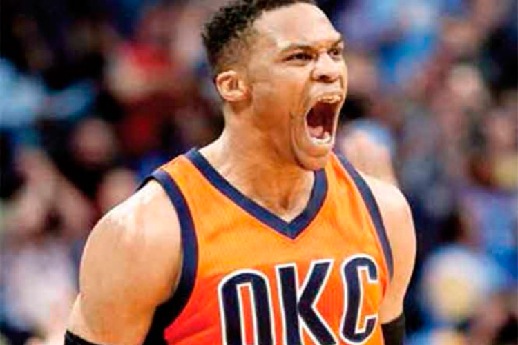 Westbrook logra su triple-doble 42 de la temporada