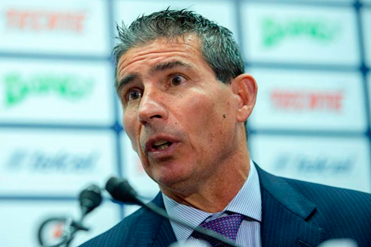 ‘Yayo’ de la Torre asume la culpa por crisis de Cruz Azul