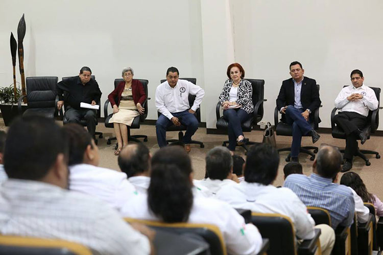 Sin obras, “más jodidos no podemos estar”: Ramiro Salazar