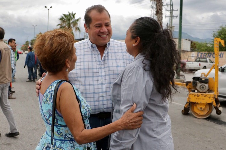 Reconoce Oscar a los contribuyentes cumplidos