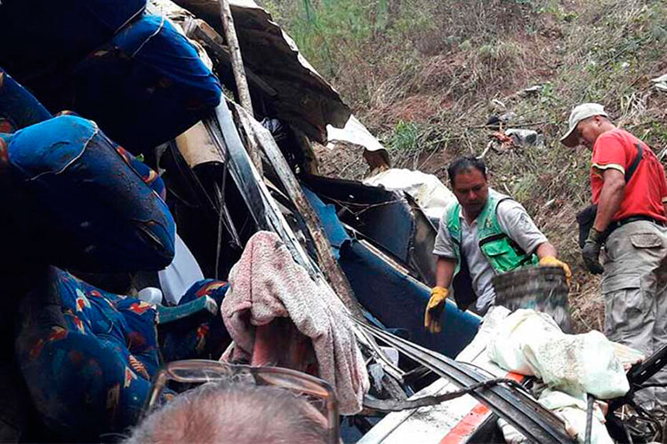 Identifican a 17 feligreses que murieron en accidente en Chiapas