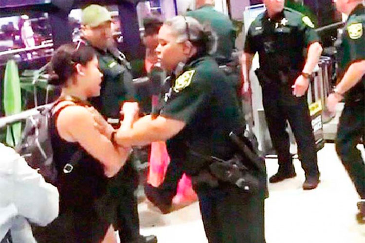 Cancelaciones provocan caos en aeropuerto de Florida