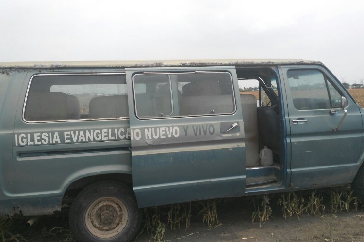 Aseguran gasolina en camioneta Evangélica
