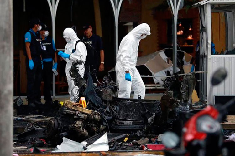 Decenas de heridos por atentado en centro comercial de Tailandia