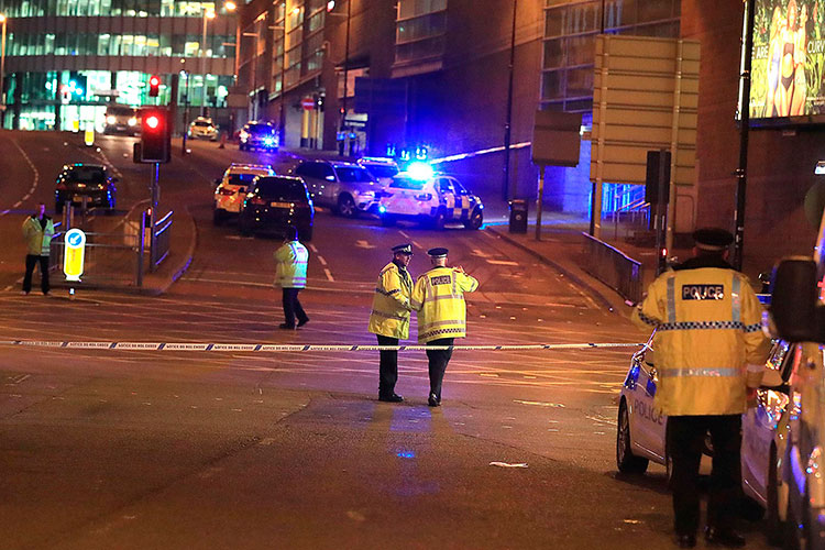Alerta máxima en GB tras el bombazo en Manchester