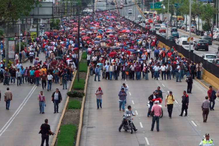 Hoy, bloqueos de la CNTE en Oaxaca contra la evaluación docente