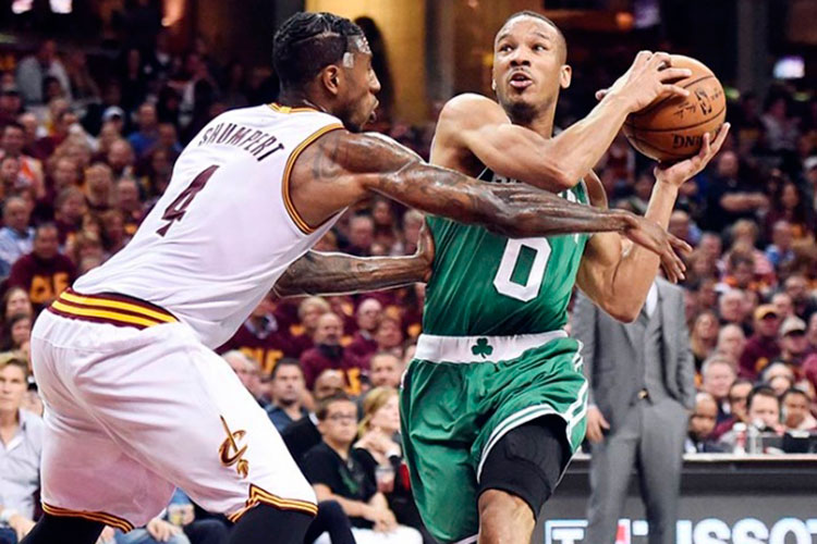 Con triple de último segundo Boston vence a Cleveland