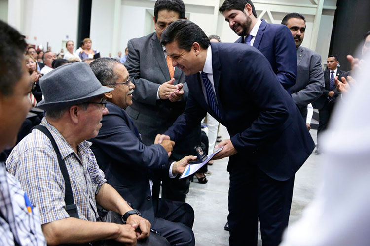 Convoca Gobernador a maestros sumarse a pacificar Tamaulipas