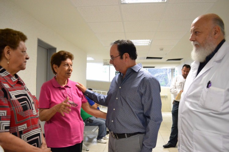 Delegado del ISSSTE supervisa atención en la C.H Matamoros