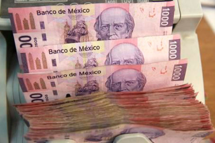 México registra déficit de más de 6 mmdd en cuenta corriente: Banxico