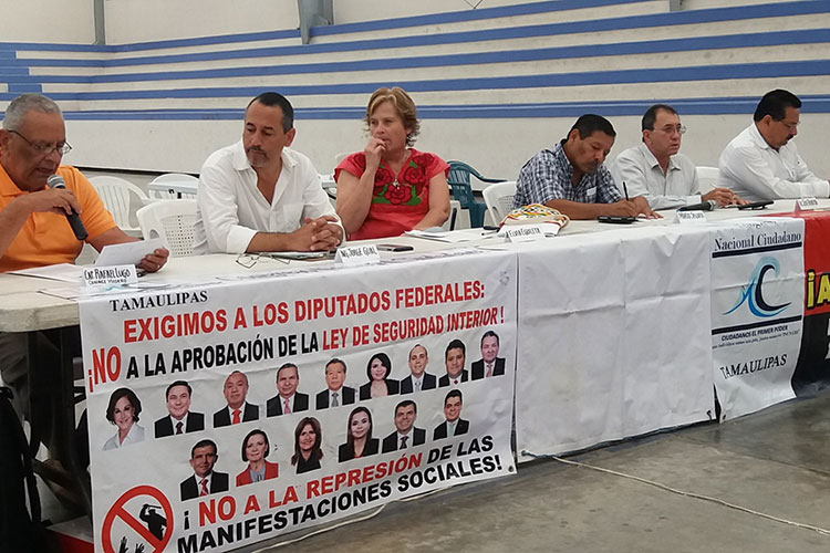 Dejan plantados Diputados Federales a ciudadanos