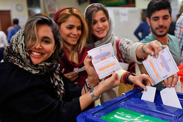 Reeligen a Rohani como presidente de Irán