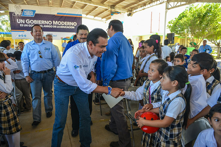 Beneficia Municipio con obras a primarias de la 20 de Noviembre