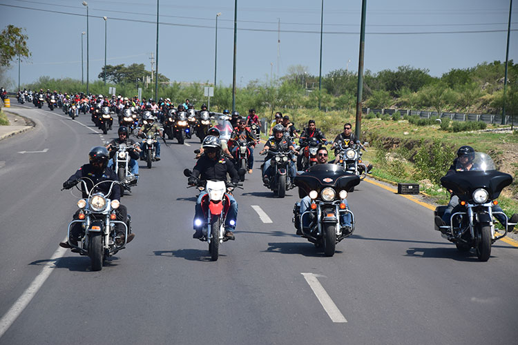 Policía Estatal y Motoclubes conviven en Victoria
