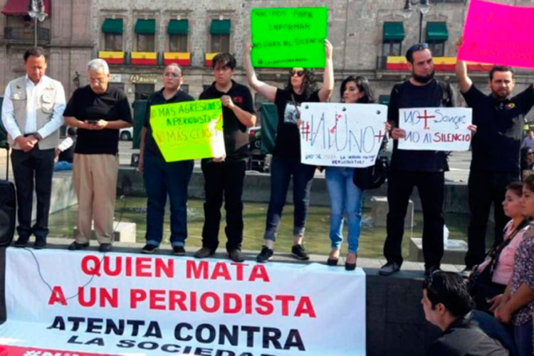 Marchan en Michoacán contra agresiones a periodistas