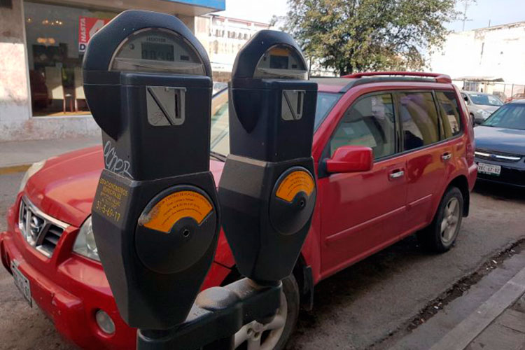Concluirá ayuntamiento revisión de parquímetros en 2 semanas
