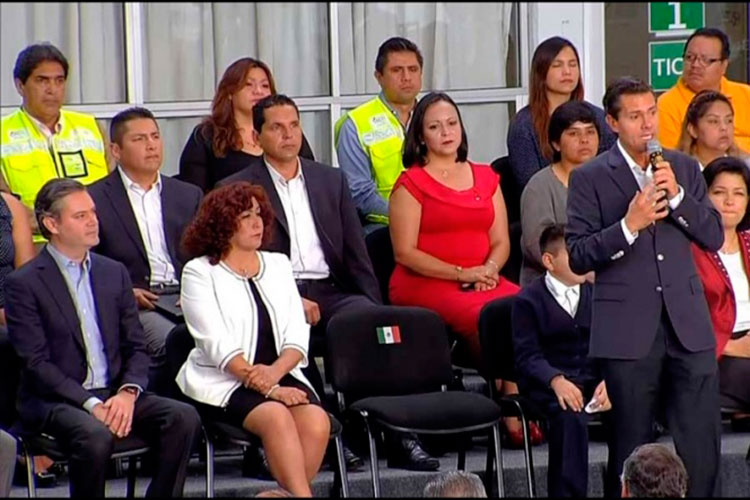 En 5 años se ha triplicado la inversión educativa: Peña Nieto