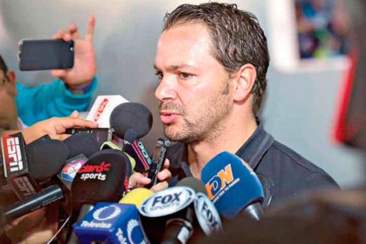 Santiago Baños deja la Selección Mexicana