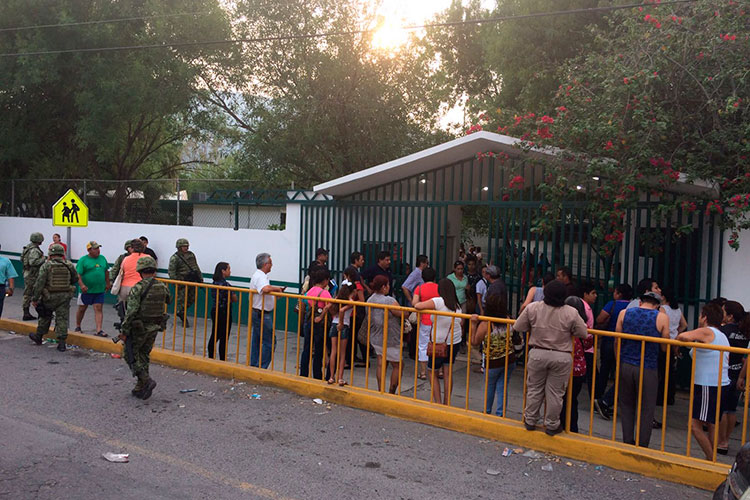 Blindan Secundaria en Victoria por falsa amenaza