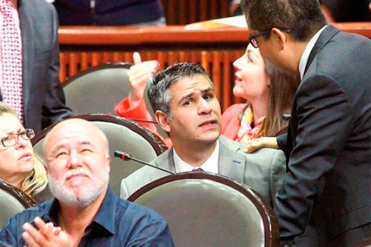 Ex tesorero de Duarte niega que diputados lo protejan