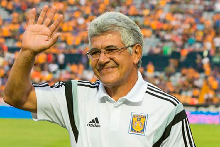 Disciplina Tuca; Ferretti, por otra semifinal