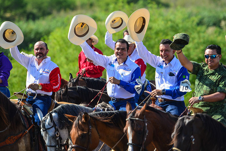 Cabalgan para recordar a los fundadores de Nuevo Laredo