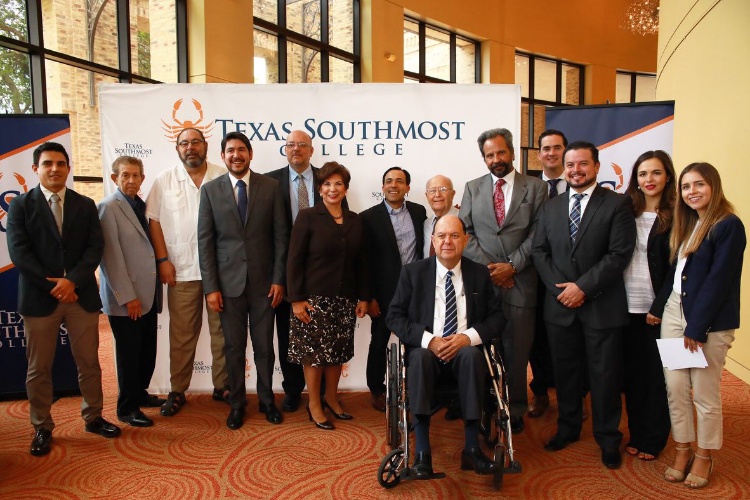 Firma Gobierno de Tamaulipas convenio con Texas Southmost College