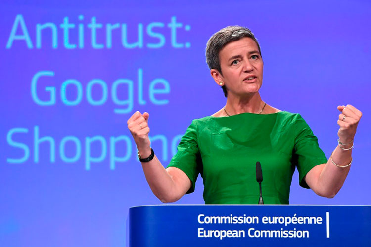 Multa récord de la UE a Google por 2 mil  420 millones de euros